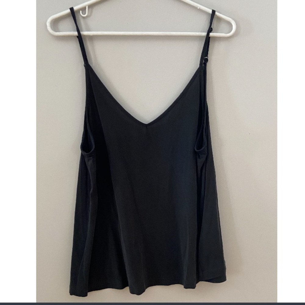 Charcoal V-Neck Cami✨